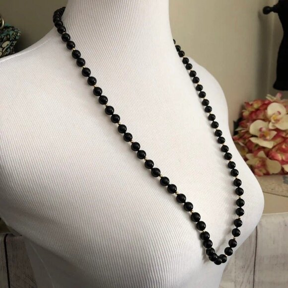 Knotted Cotton Strung Black Glass Bead Necklace - Picture 2 of 8